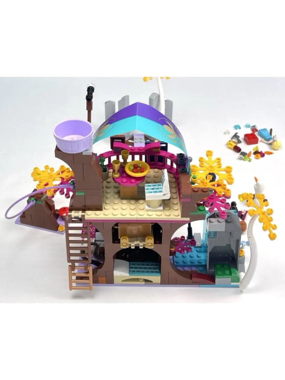 LEGO Disney Frozen II ENCHANTED TREEHOUSE 302pcs #41164 COMPLETE + Box Extra Fig